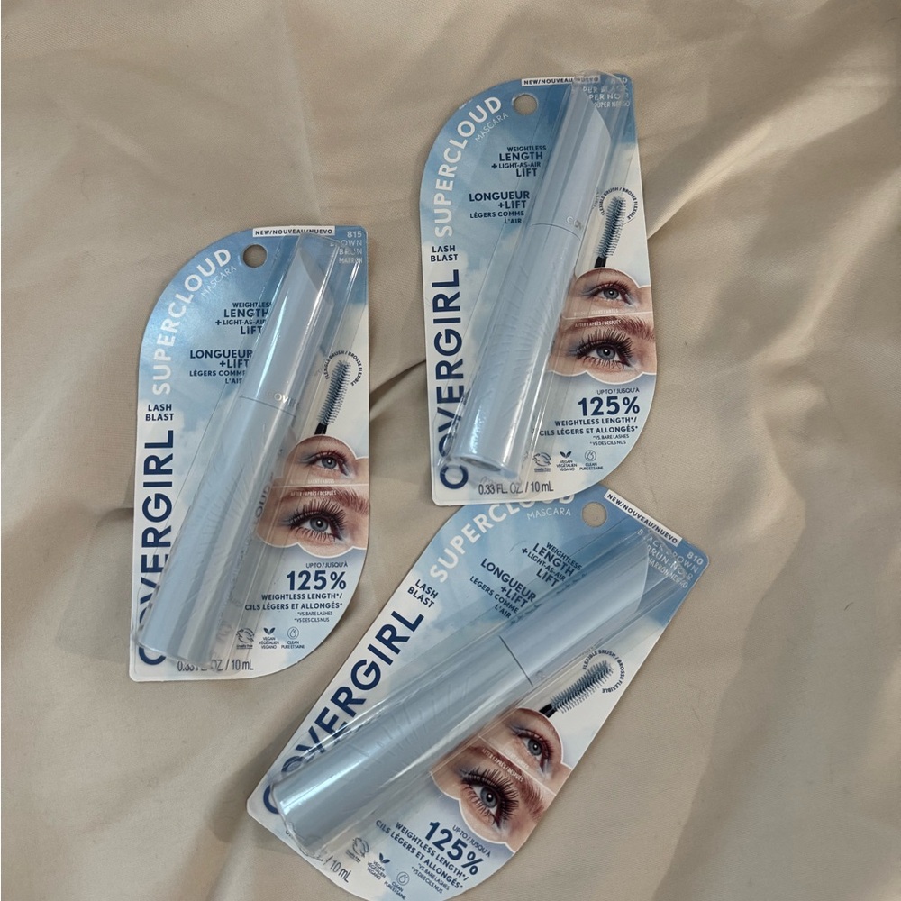 COVERGIRL Supercloud Mascara Set in Light Blue